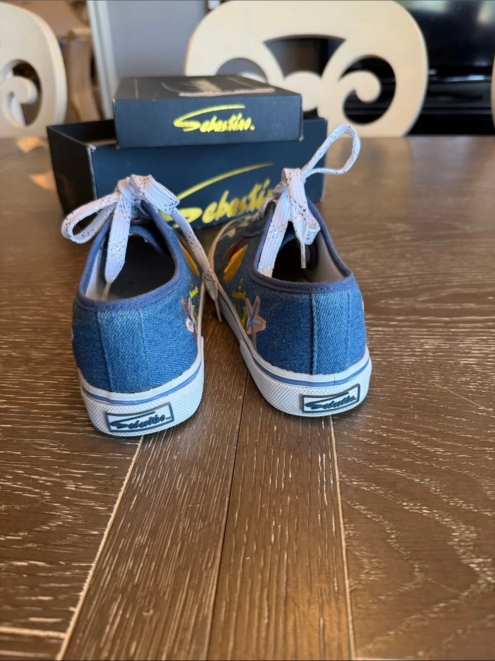 Sabastino vintage sneaker embroidered denim sea theme Pisces style size 8 womens